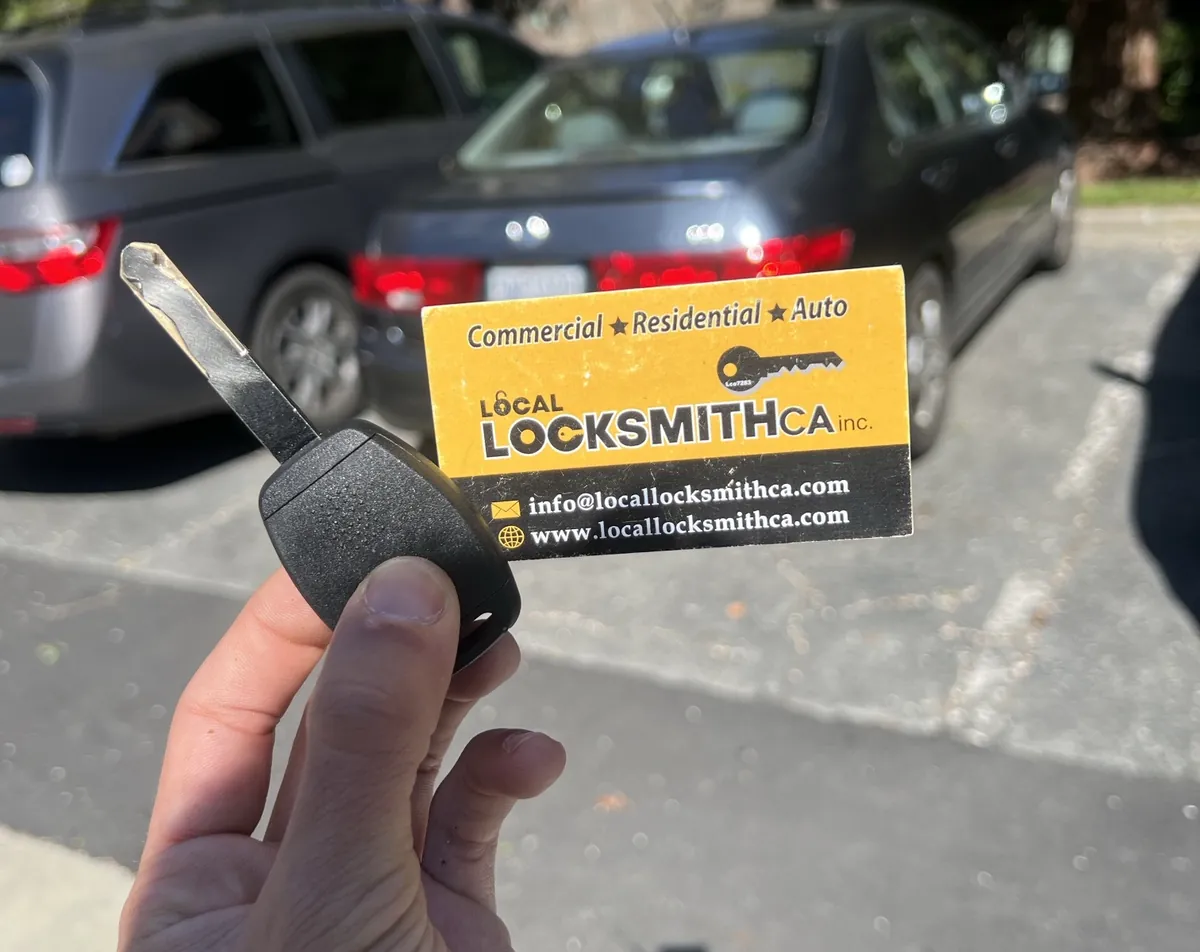 Honda key handed back in a parking lot