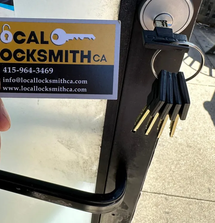 Storefront door with a new high security cylinder and keys